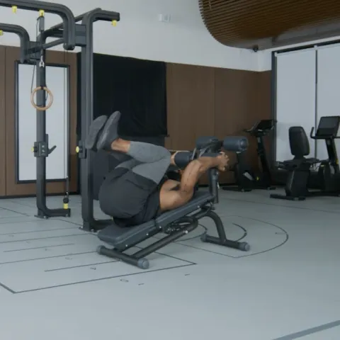 Incline Bench Reverse Crunch